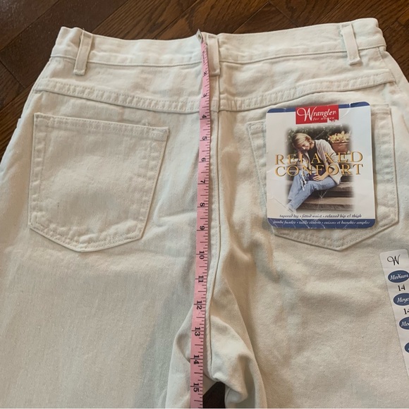 NWT Vintage Wrangler Cream Coloured Mom Jeans - Picture 6 of 13